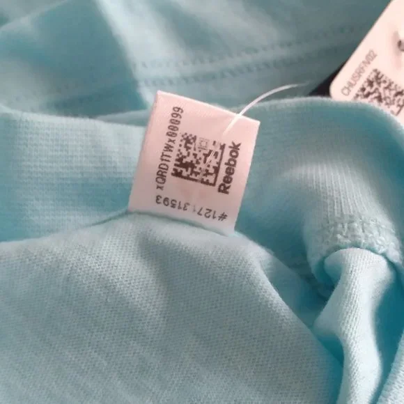 🆕 Reebok Women's Training Essentials Graphic T-Shirt, Blue Digital Glow, NWT - Picture 9 of 9